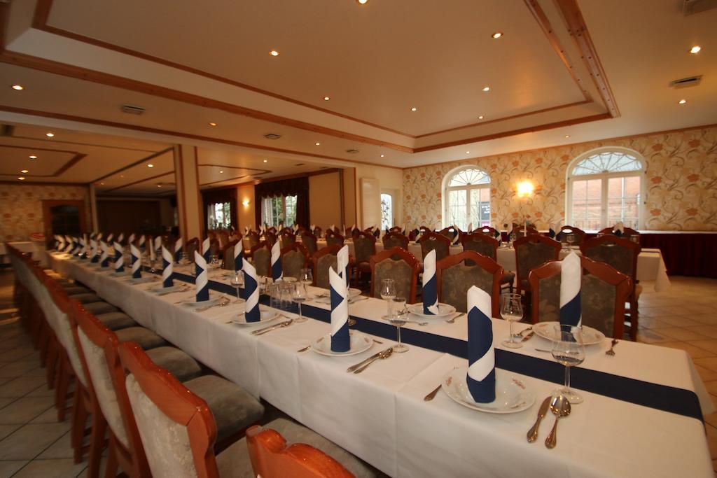 Hotel -Winterfelder Hof Apenburg-Winterfeld المظهر الخارجي الصورة