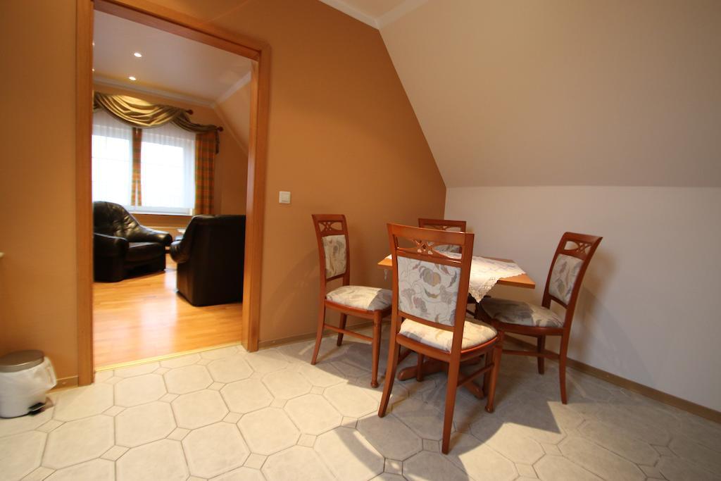 Hotel -Winterfelder Hof Apenburg-Winterfeld الغرفة الصورة